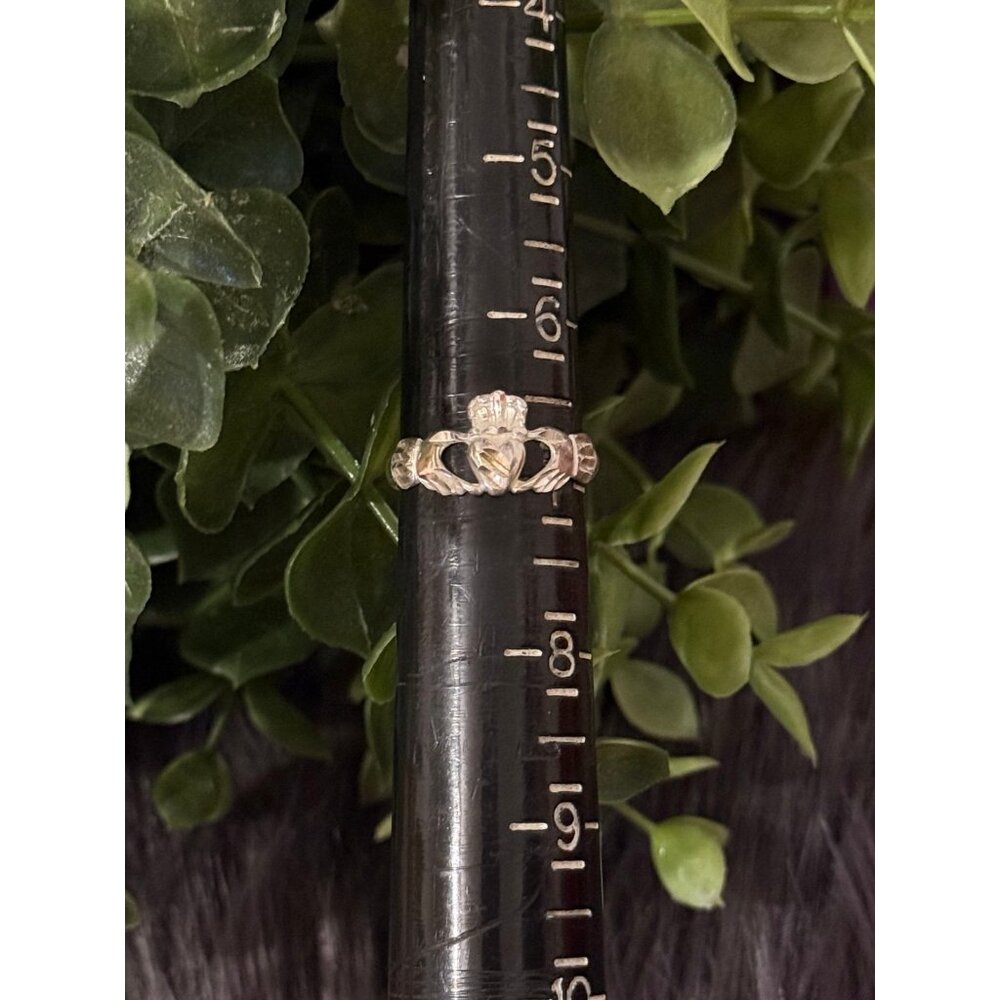 Sterling Claddagh Ring - image 5